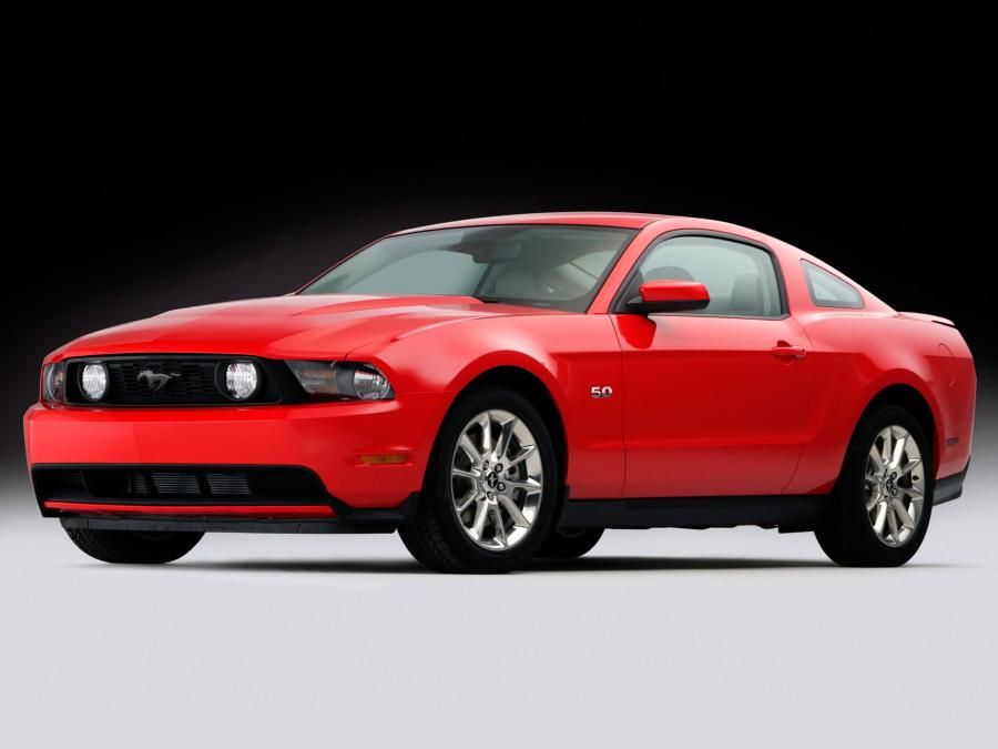  Ford Mustang 5.0 GT 2011 года  (фото 8 из 30)